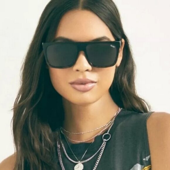 Quay Australia Frontrunner Gloss Black Frame Polarized Smoke Lens Sunglasses - Picture 4 of 16